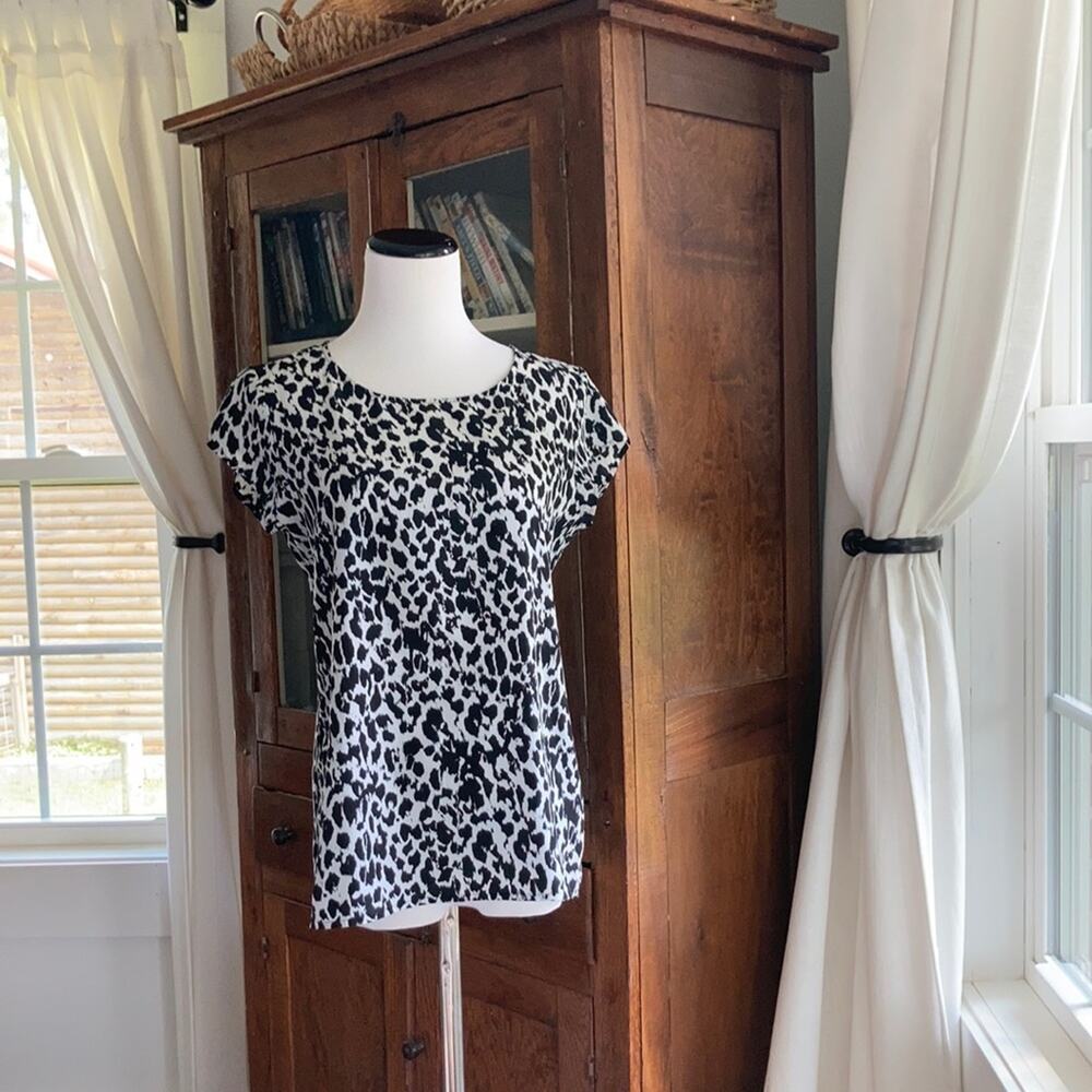 NY&Co Black & White Print Woven Pullover, XS